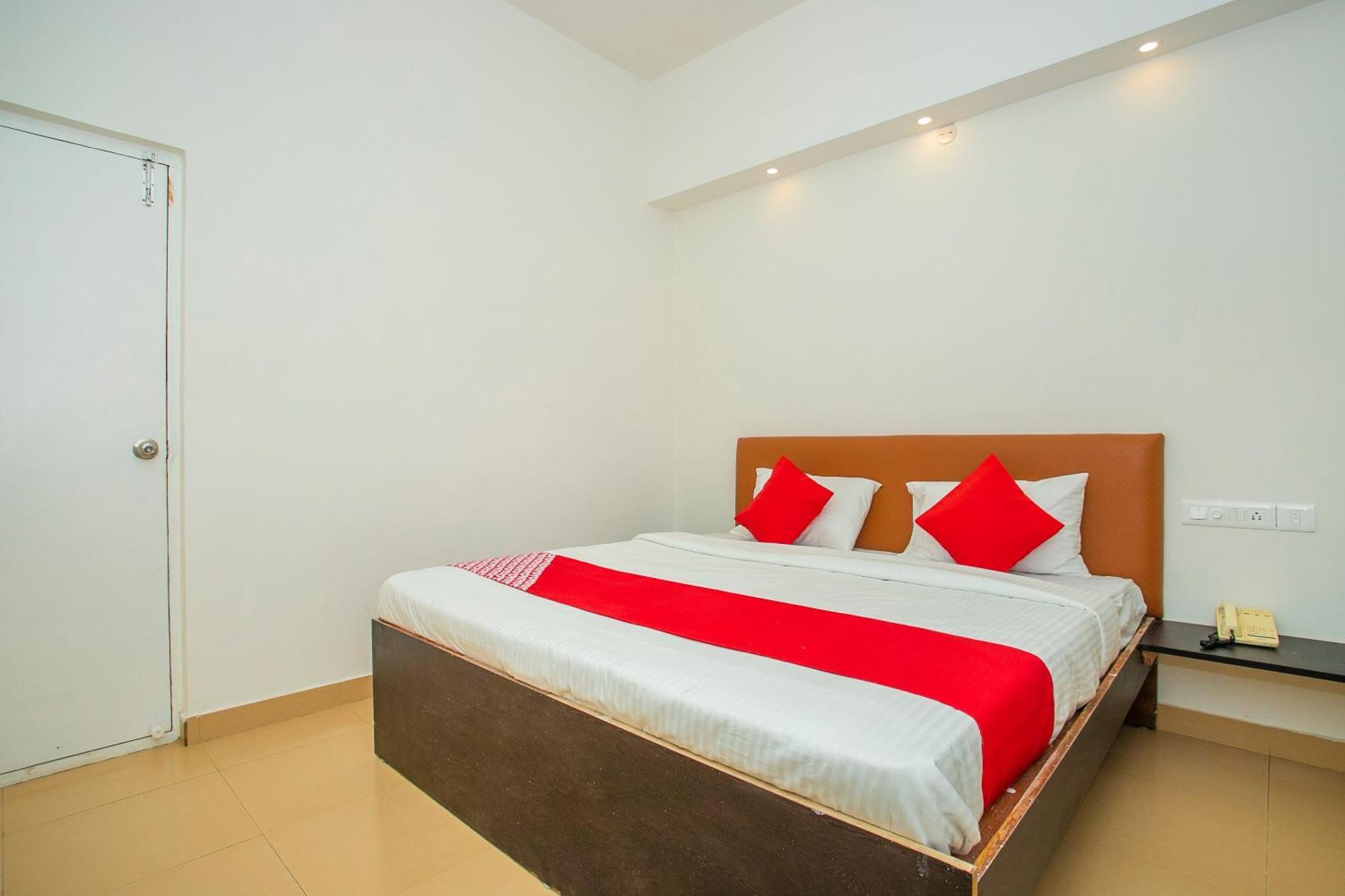 Hotel O Shree Amm Residency Bangalore Esterno foto