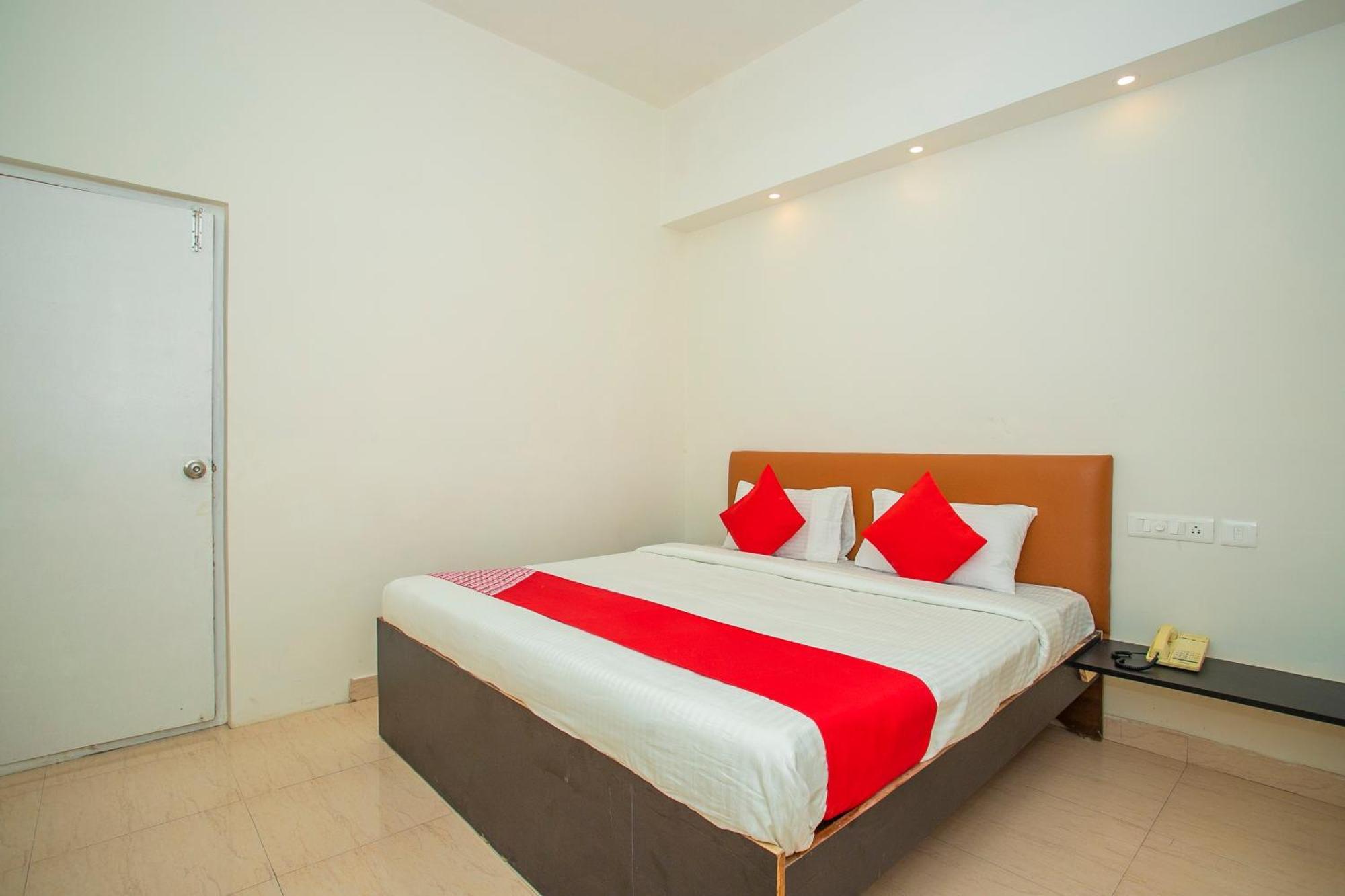 Hotel O Shree Amm Residency Bangalore Esterno foto