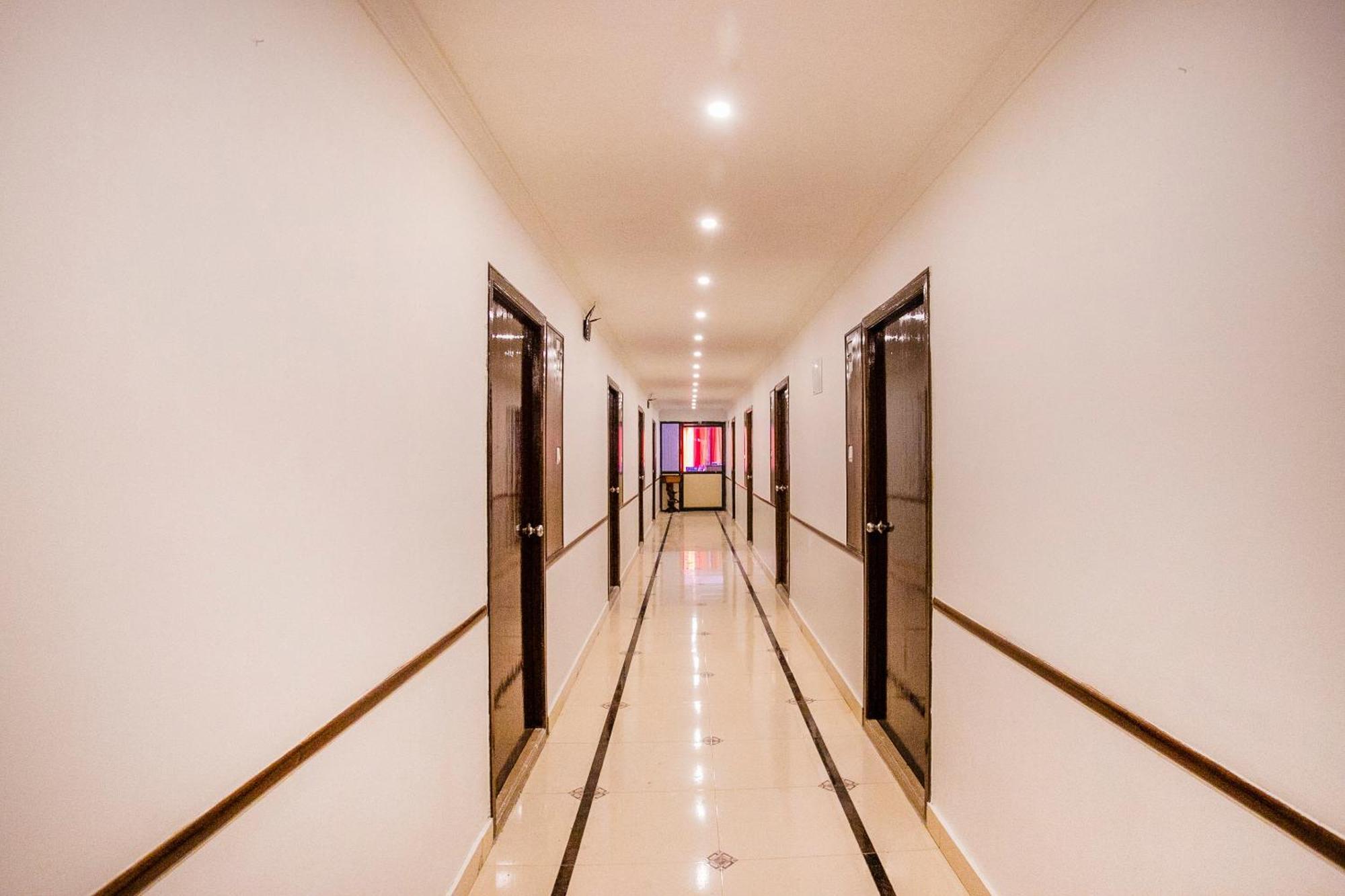 Hotel O Shree Amm Residency Bangalore Esterno foto